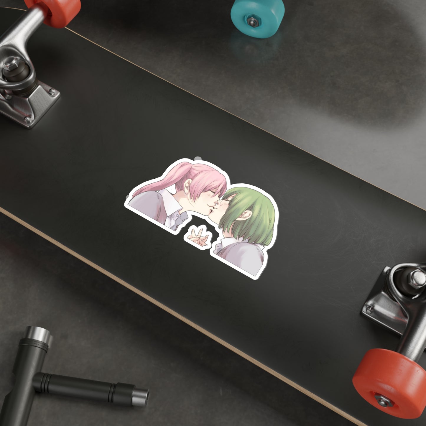 Autocollant imperméable Horimiya - Remi Ayasaki et Sakura Kouno Kissing Anime Vinyl Decal