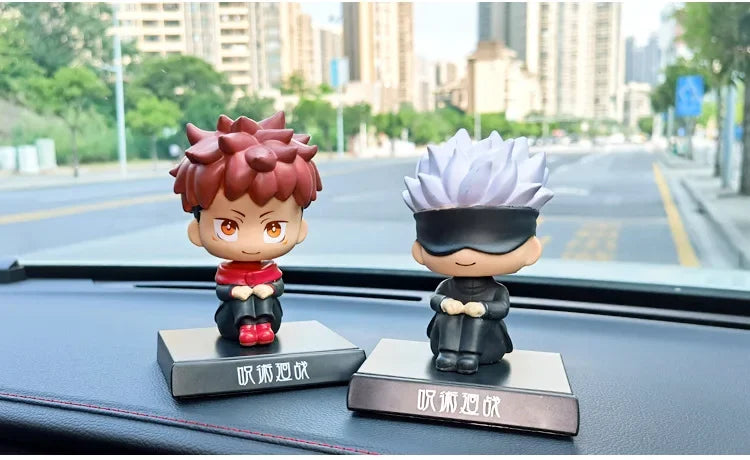 Accessoires de tableau de bord de voiture Anime Jujutsu Kaisen Figurines à tête secouée Intérieurs de voiture Gâteau Dessin animé Poupées Décoration Figurine d'action