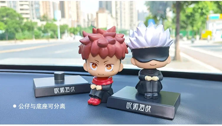 Accessoires de tableau de bord de voiture Anime Jujutsu Kaisen Figurines à tête secouée Intérieurs de voiture Gâteau Dessin animé Poupées Décoration Figurine d'action