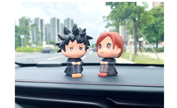 Accessoires de tableau de bord de voiture Anime Jujutsu Kaisen Figurines à tête secouée Intérieurs de voiture Gâteau Dessin animé Poupées Décoration Figurine d'action