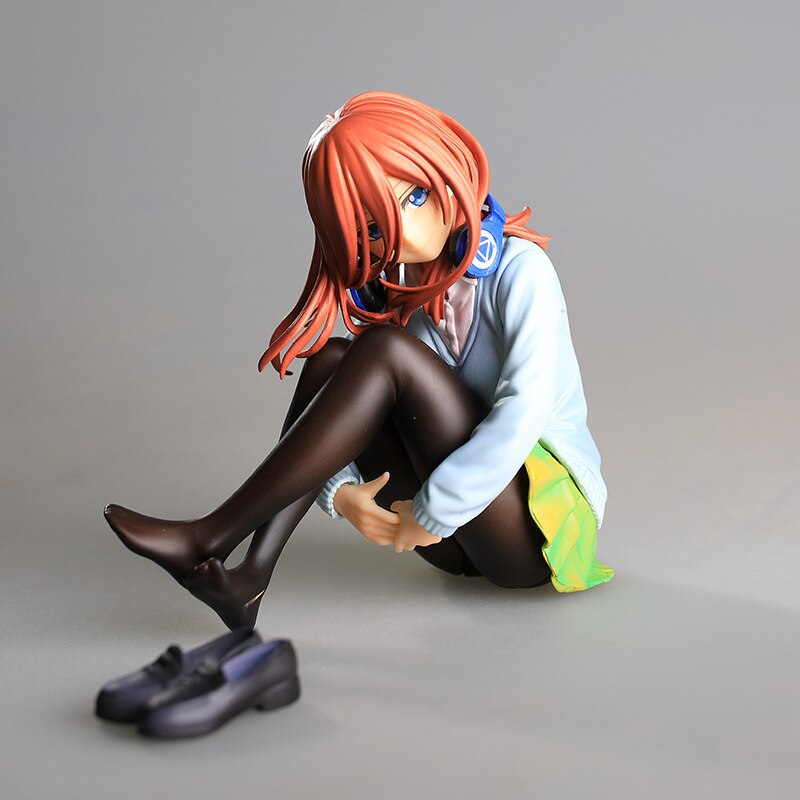 19cm The Quintessential Quintuplets Anime Figure Miku Nakano/Nino Nakano Action Figure Sexy Girl Figure Collectible Model Toys